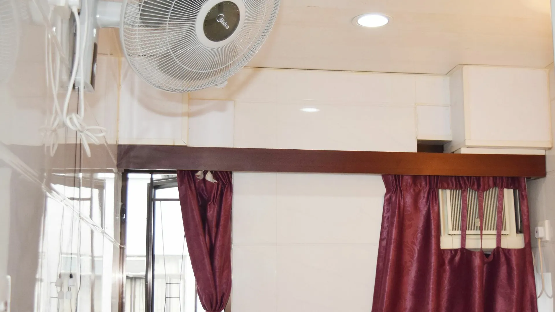Om Guest House Kowloon  2*, Kowloon (Hong Kong)